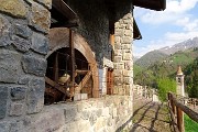 16 Alla segheria idraulica